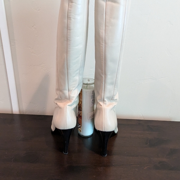 Zara boot, creme faux leather, black heel, size 40/8.5 - Picture 4 of 5